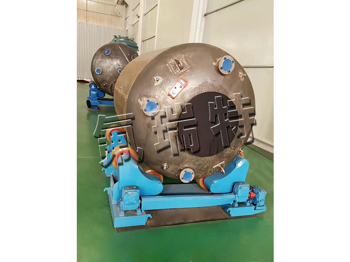 3立方鋼襯四氟氨水儲罐